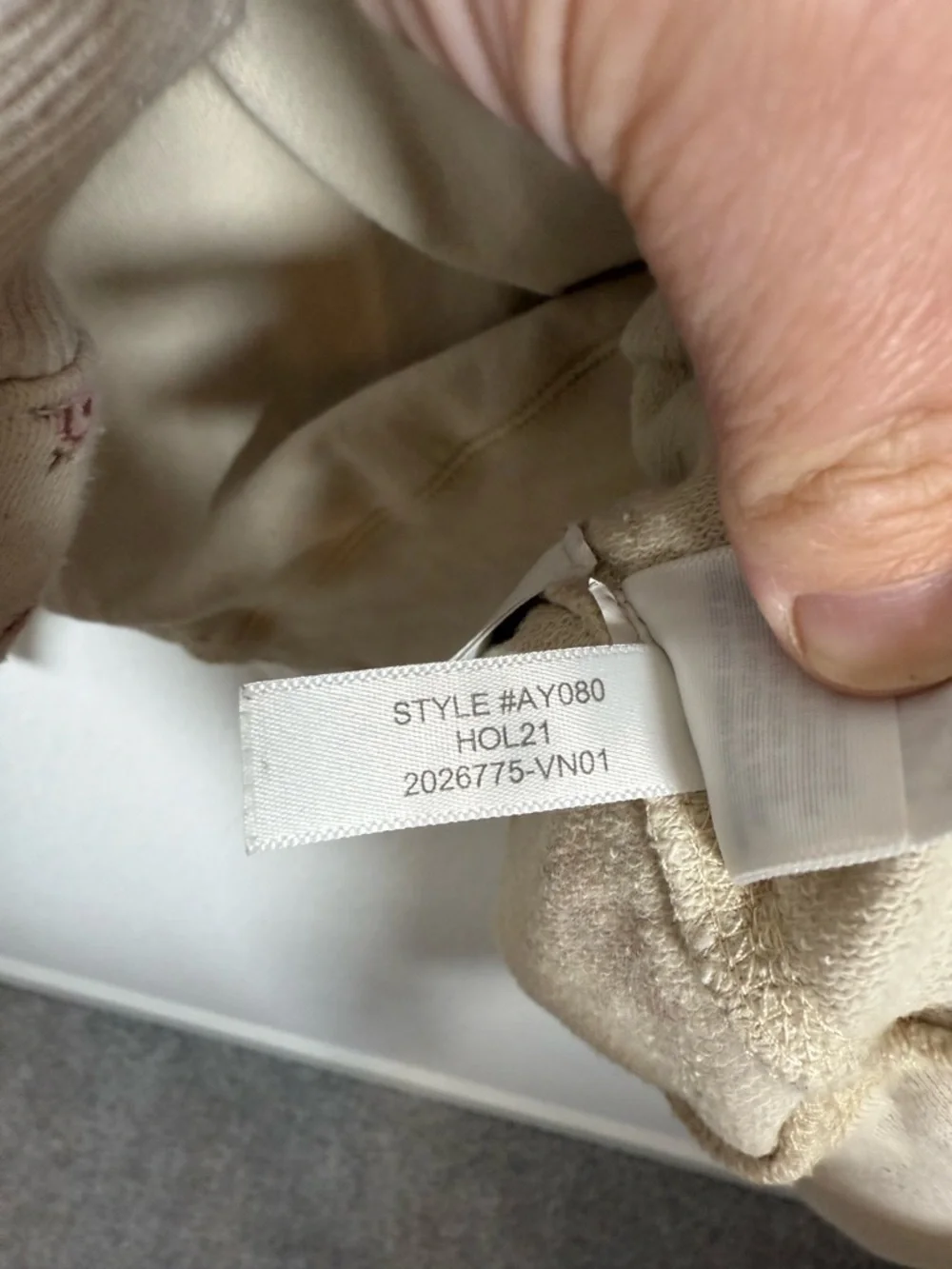 J.Crew Magic Rinse New York Crewneck Sweatshirt Cream Size S AY080